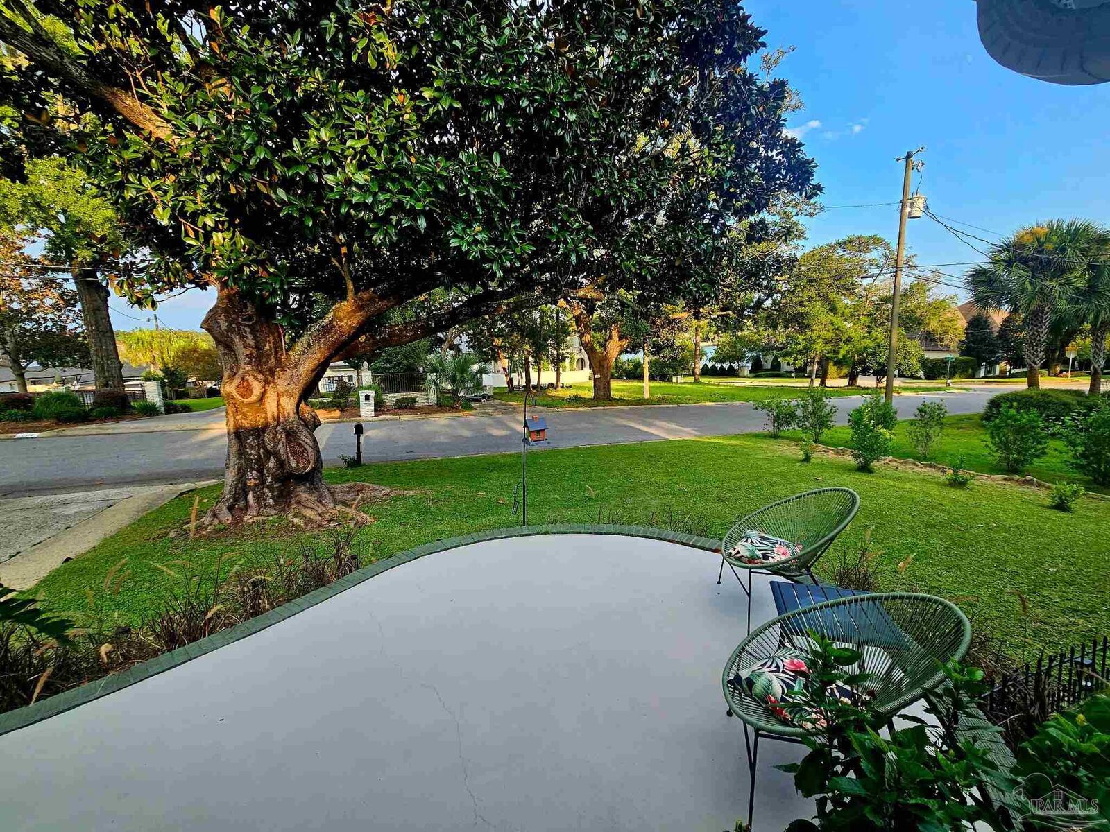 Property Photo:  2505 Yates Ave  FL 32503 