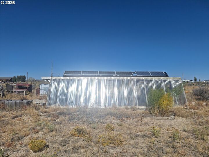Property Photo:  57585 Buckskin Rd  OR 97641 