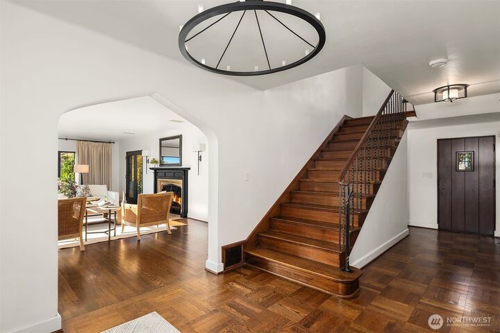 Property Photo:  1990  Magnolia Blvd Way W  WA 98199 