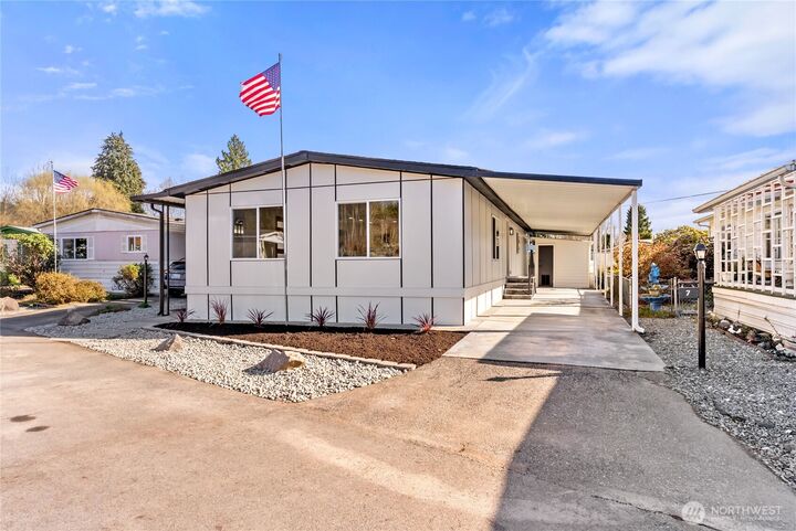 Property Photo:  1510  Maple Lane 7  WA 98030 
