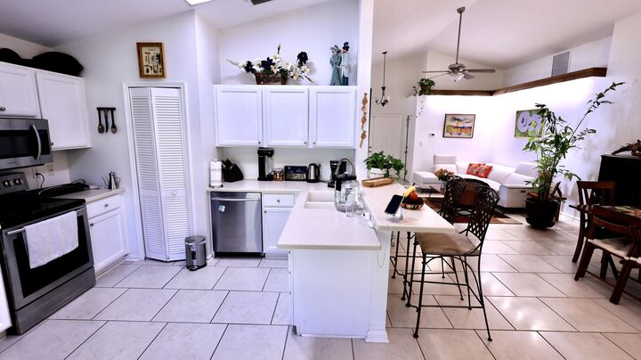 Property Photo:  2220 Soundings Court  FL 33413 