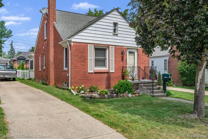 Property Photo: 22510 Cherry Hill Street MI 48124
