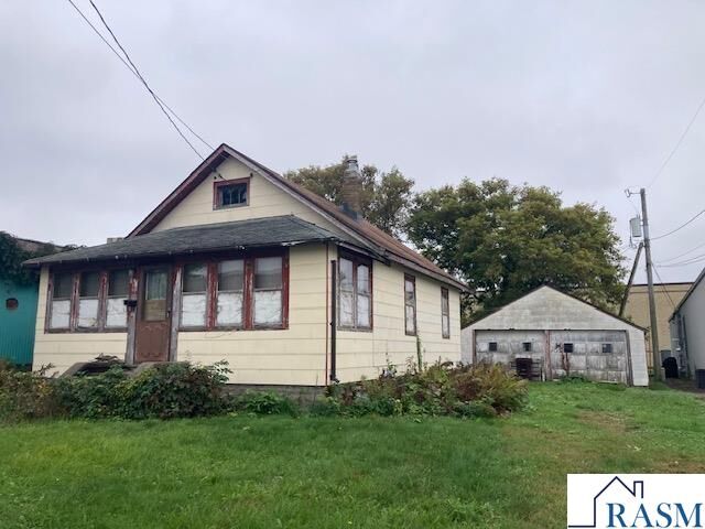 Property Photo: 109 W Ruth Street MN 56001