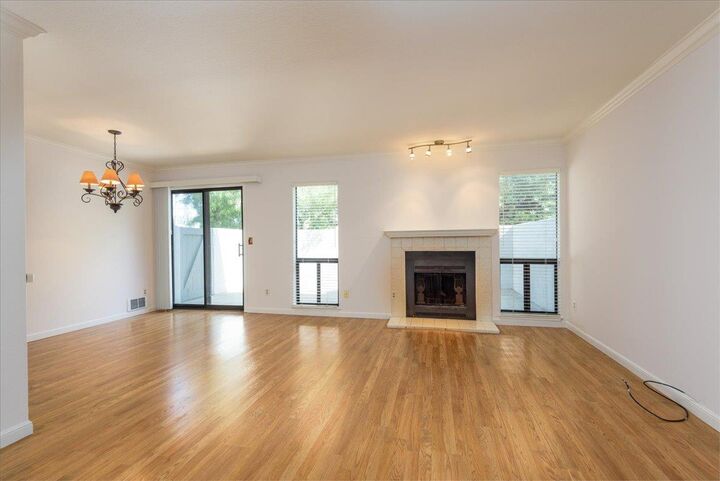 Property Photo: 5 West Bellevue Avenue 2 CA 94402
