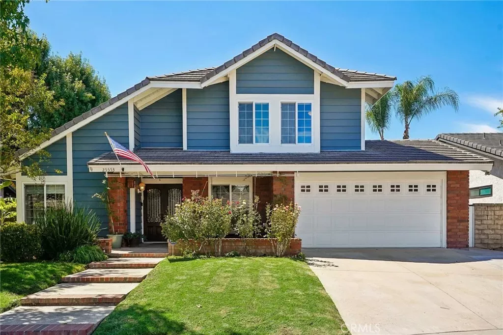 Property Photo:  25553 Via Jardin  CA 91355 