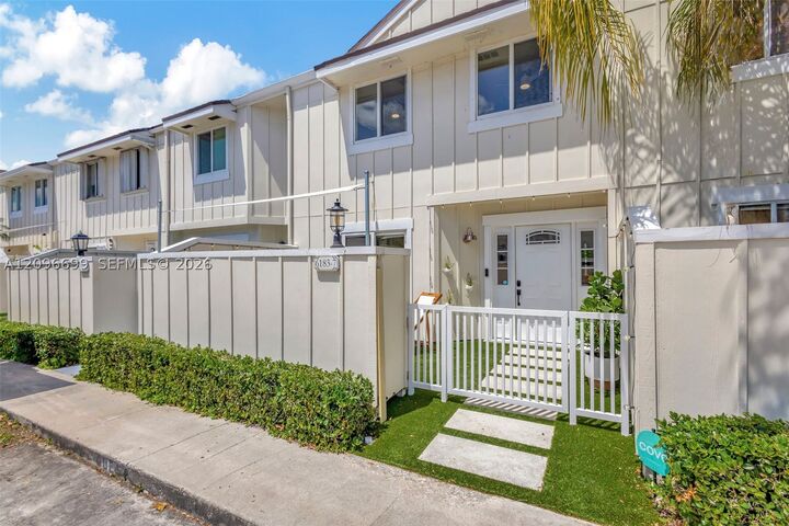 Property Photo:  6183 Riverwalk Ln 7  FL 33458 