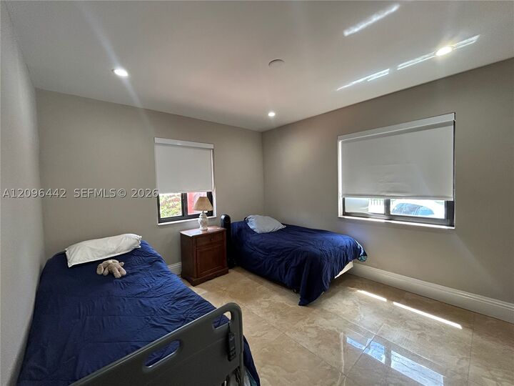 Property Photo:  2331 SW 7th St  FL 33135 