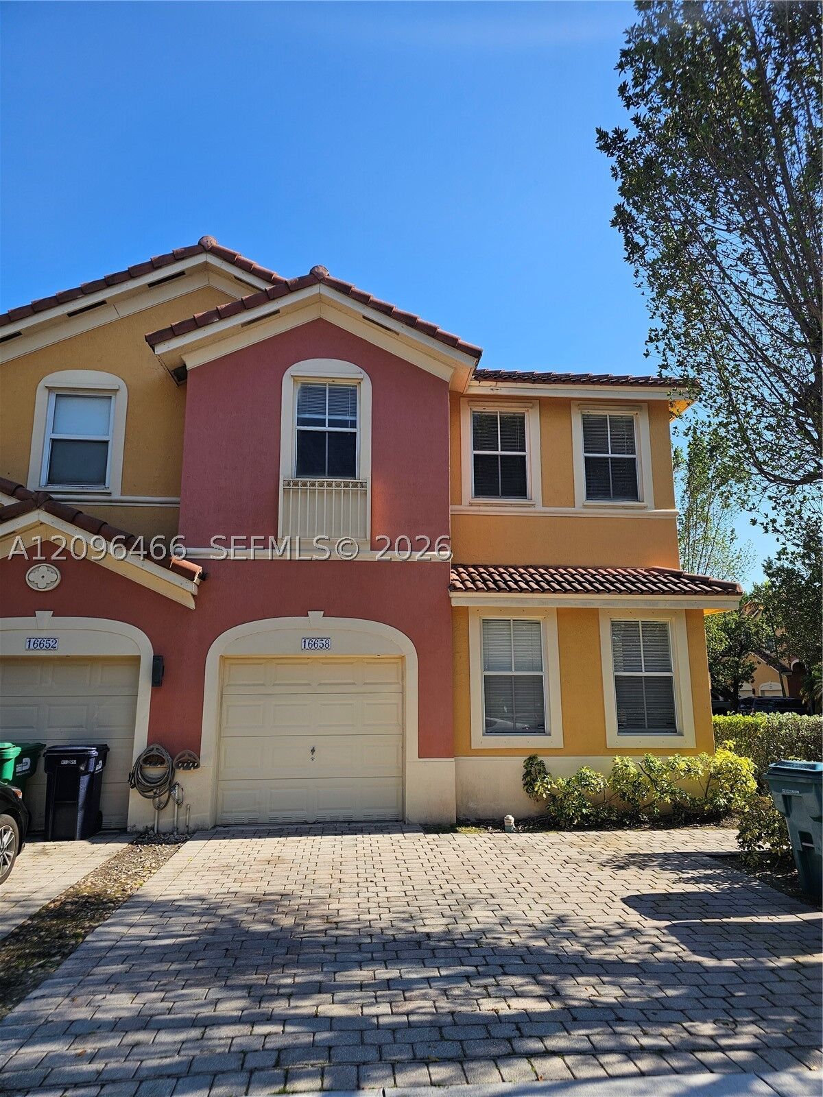 Property Photo: 16658 SW 79th Ter 0 FL 33193