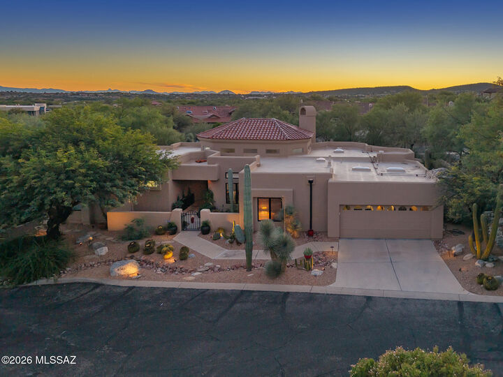 Property Photo:  6341 N Calle Noche Serena  AZ 85750 
