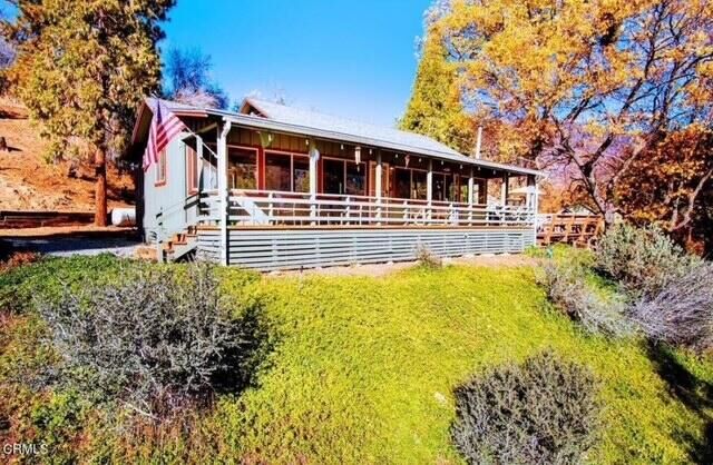 Property Photo: 427 Sutherland Drive CA 93265