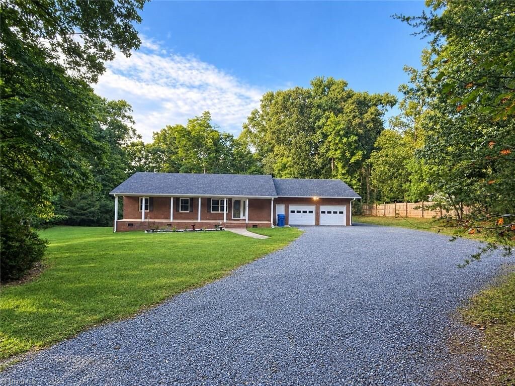 Property Photo: 5060 Cherrywood Road NC 27317