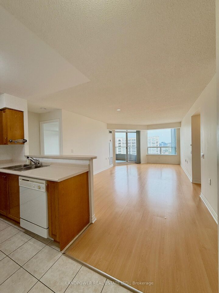 Property Photo:  9015 Leslie Street 1202  ON L4B 4J8 