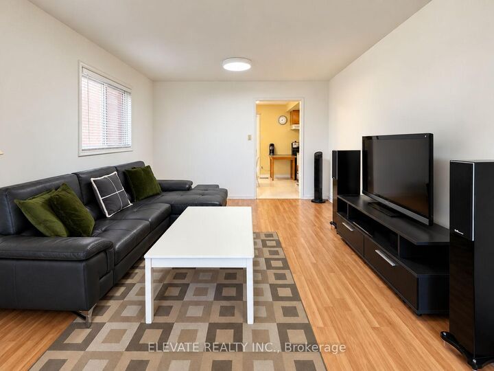 Property Photo:  1395 Ferncliff Circle  ON L1X 2N9 