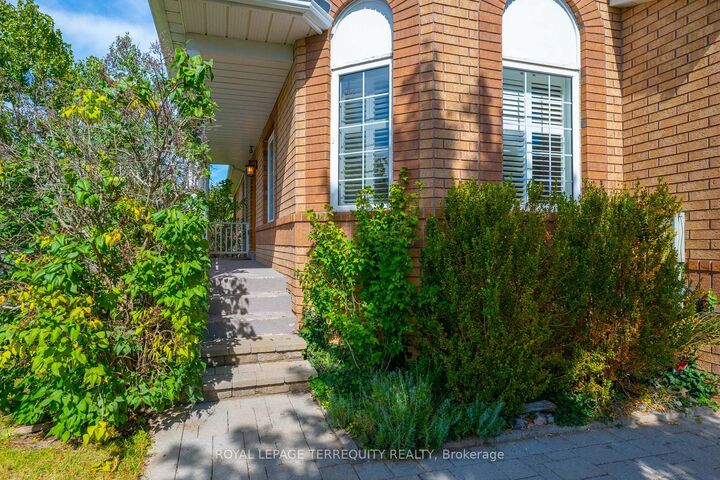 Property Photo:  44 Iberville Road  ON L1M 1H7 