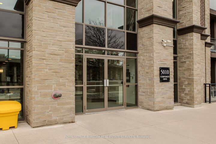 Property Photo:  5010 Corporate Drive 307  ON L7L 0H6 