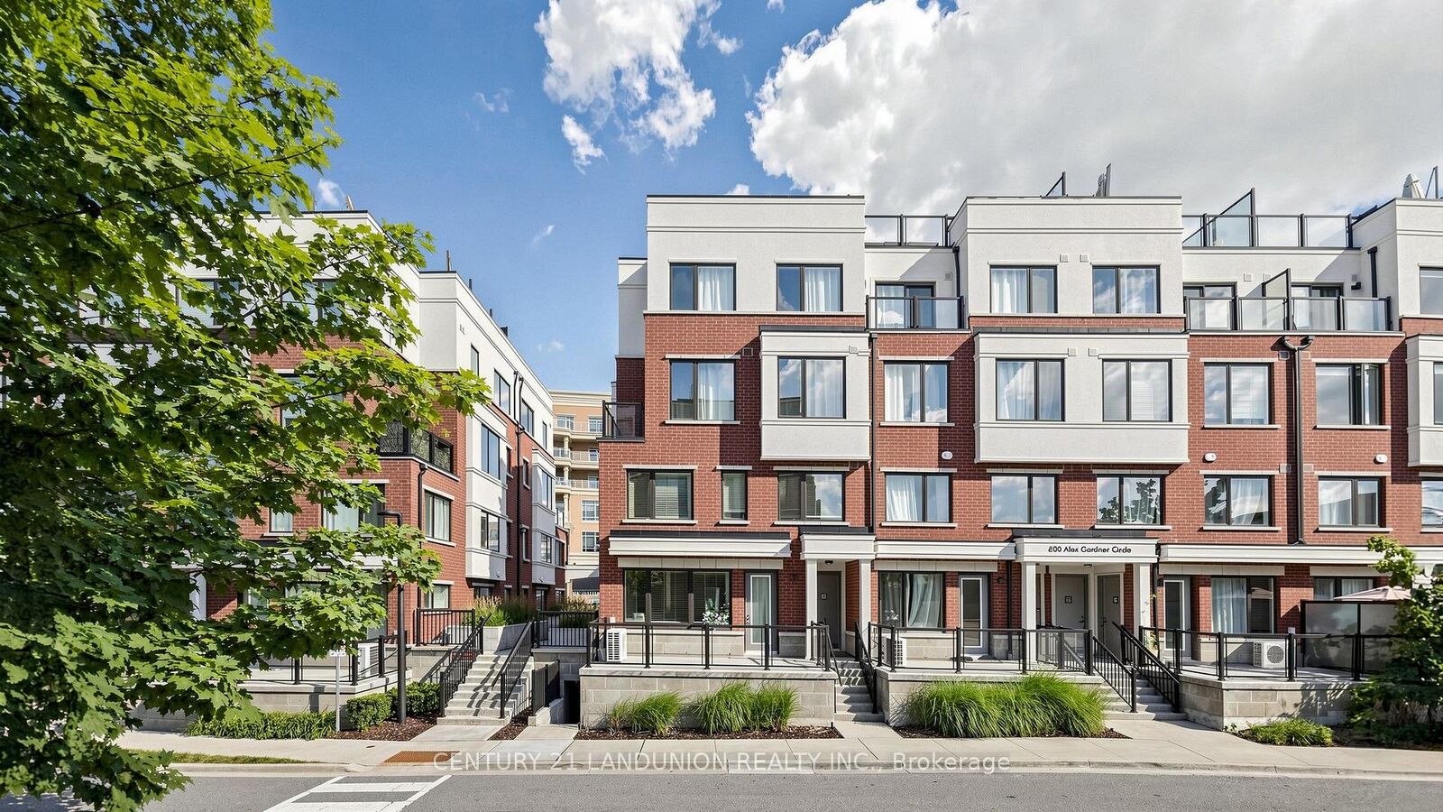 Property Photo:  600 Alex Gardner Circle 107  ON L4G 3G5 