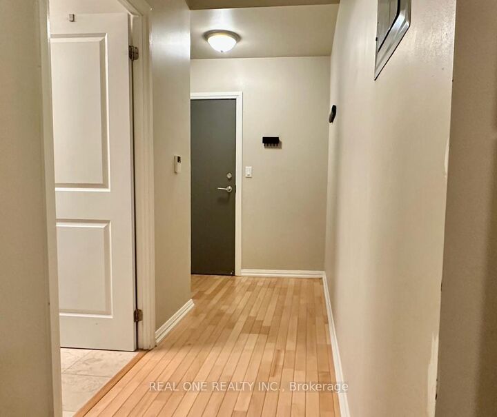 Property Photo:  35 Hayden Street 408  ON M4Y 3C3 