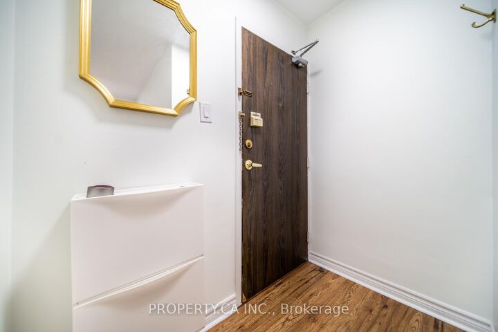 Property Photo: 455 Sentinel Road 1114 ON M3J 1V5
