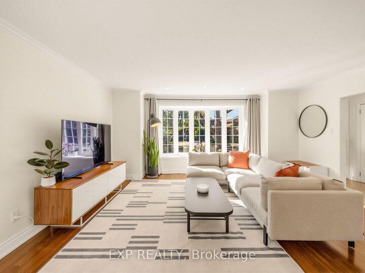 Property Photo:  10 Yarn Road  ON M9B 1H5 