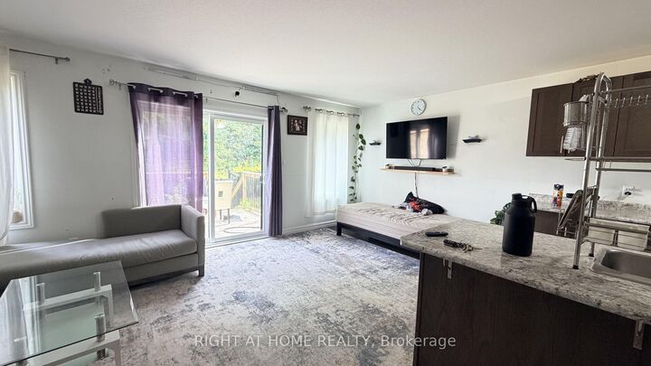 Property Photo:  71 Woodedge Circle  ON N3P 0R8 