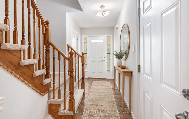 Property Photo:  8 Hemlock Way 38  ON L3M 0B5 