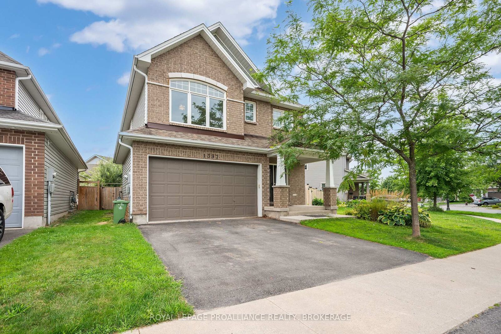 Property Photo:  1397 Waterside Way  ON K7K 0E9 