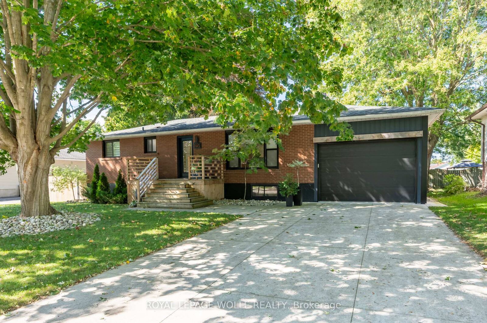 Property Photo:  238 Morenz Drive  ON N0K 1N0 