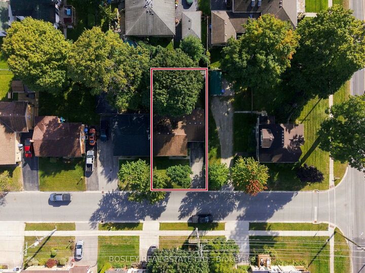 Photo de la propriété: 229 Drury Lane ON N7G 3E7