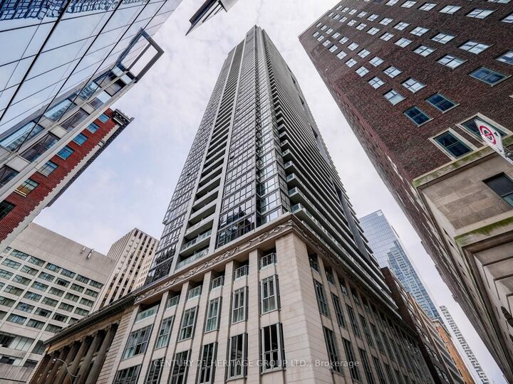 Property Photo:  70 Temperance Street 4805  ON M5H 0B1 