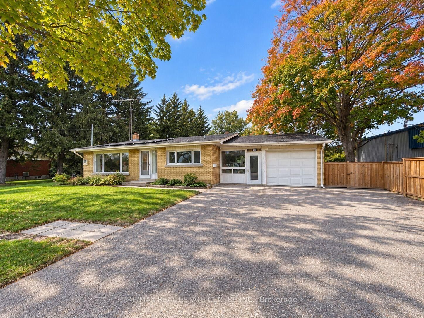 Property Photo:  491 Elmira Road N  ON N1K 1C2 