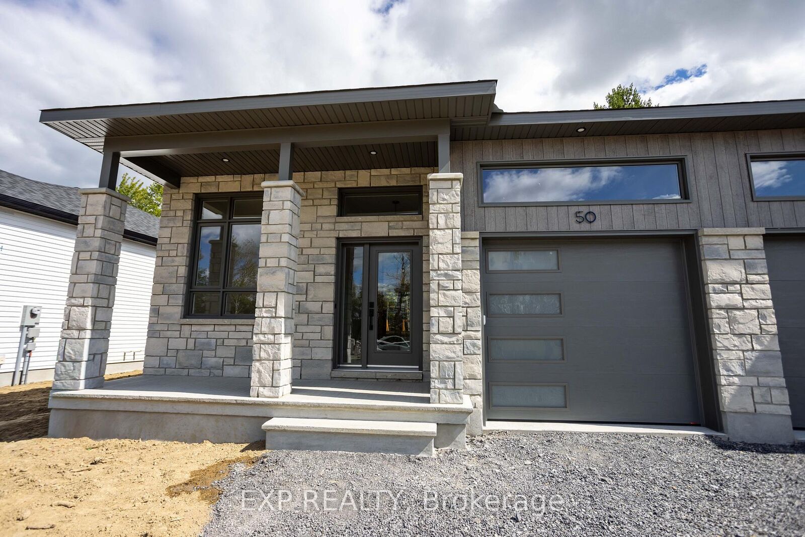 Property Photo:  30 Hughes Circle  ON K0A 1M0 