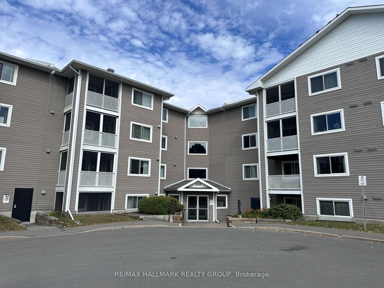 Property Photo:  316 Lorry Greenberg Drive 102  ON K1T 2P4 