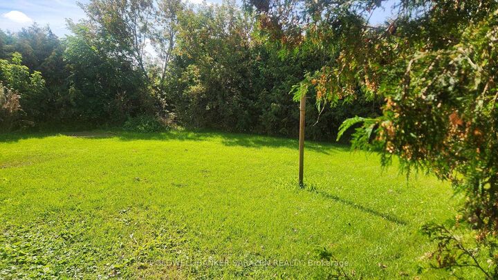 Property Photo:  266 Division Street  ON K7S 3C9 