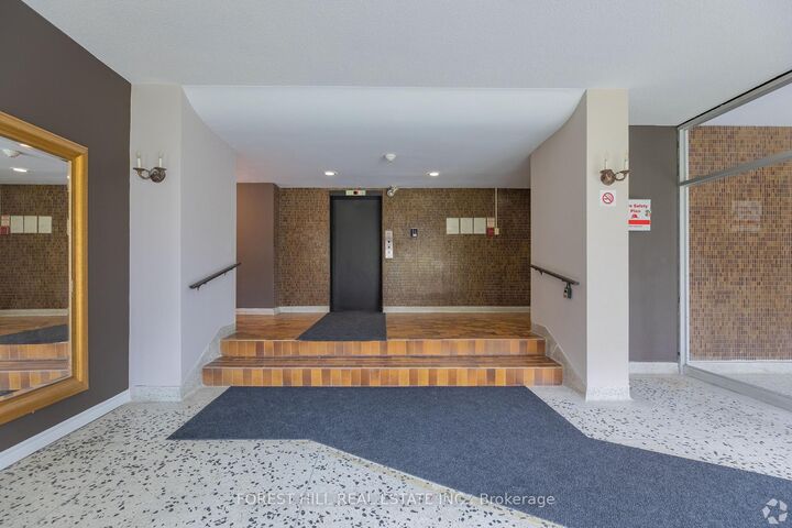 Property Photo:  32 Clayland Drive 207  ON M3A 2A5 