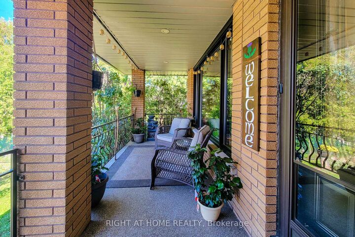 Property Photo:  8 Hunter Road  ON L3M 4A4 