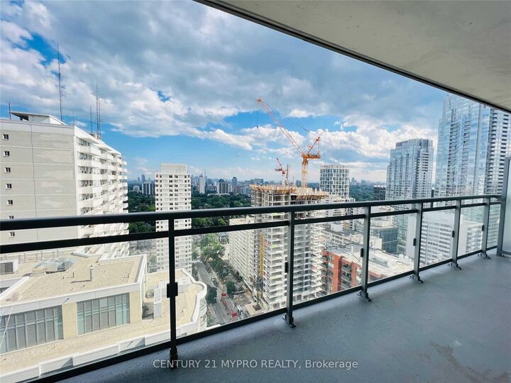 Property Photo: 89 Dunfield Avenue 2209 ON M4S 0A4