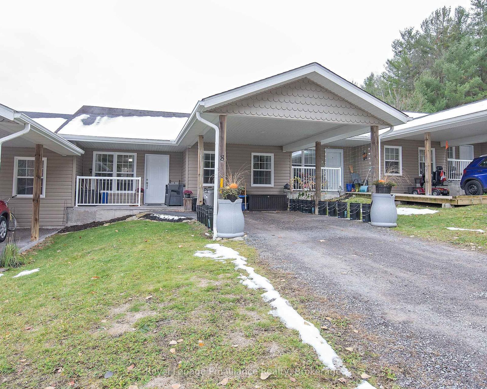 Property Photo:  494 Metcalf Street  ON K0K 3J0 