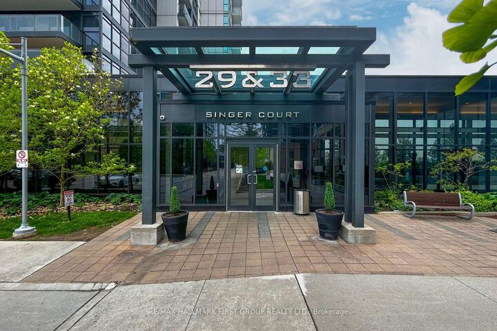 Property Photo:  29 Singer Court 1615  ON M2K 0B3 