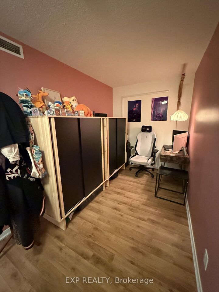 Property Photo:  38 Joe Shuster Way 1502  ON M6K 0A5 
