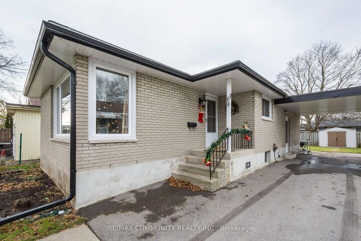 Property Photo:  69 Elizabeth Crescent Main Floor  ON K8N 1K7 
