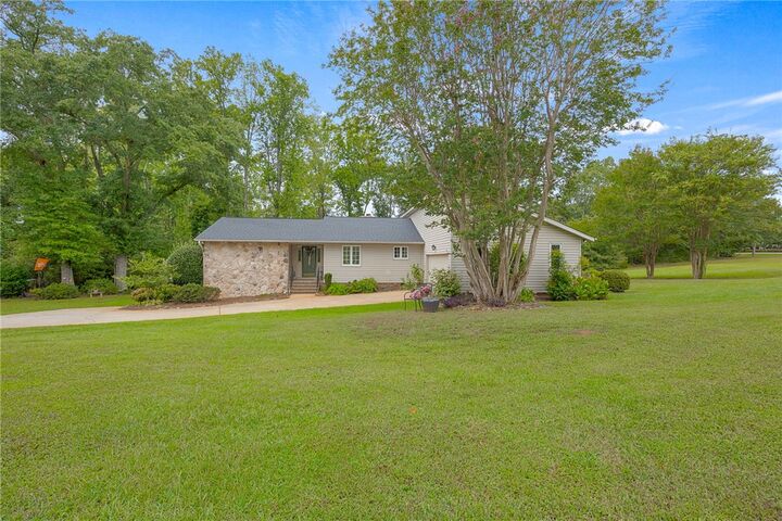 Property Photo: 131 Bowen Road SC 29621