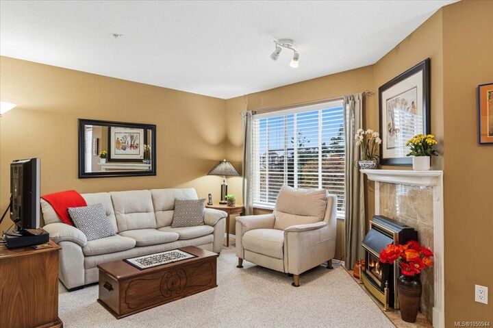 Property Photo:  24 Prideaux St #105  BC V9R 2M4 