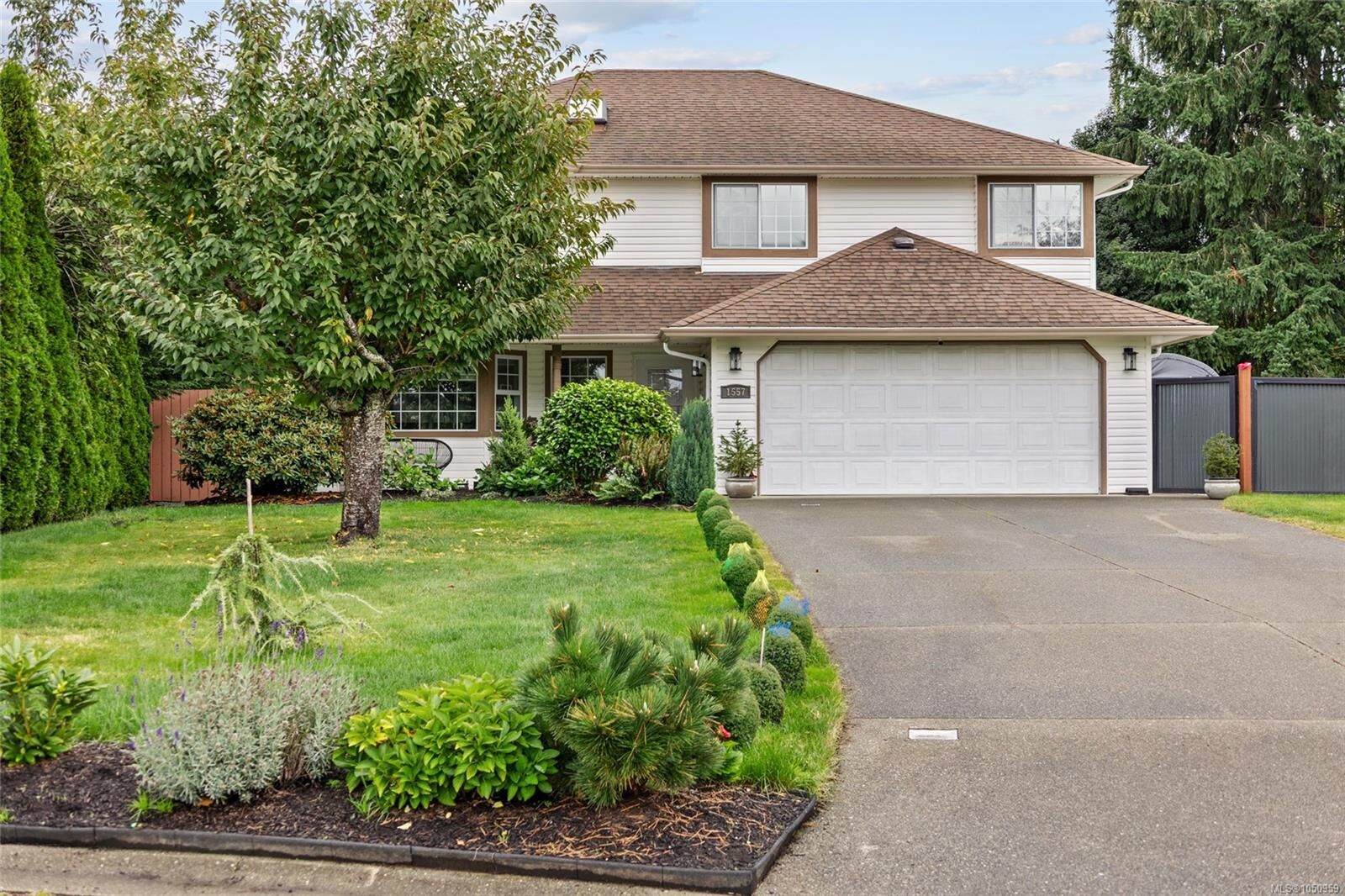 Property Photo:  1557 Flicker Pl  BC V9N 8M6 