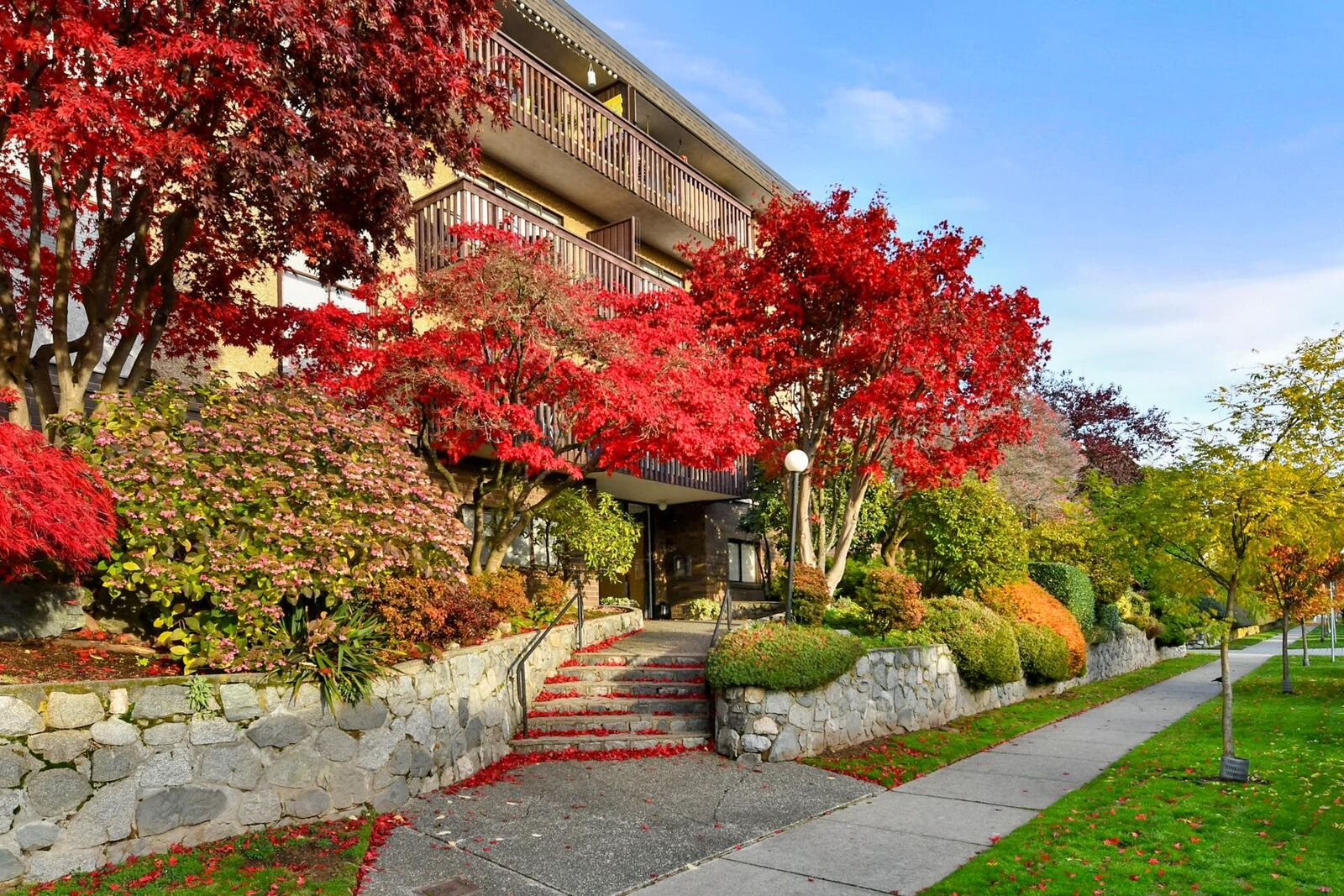 Property Photo:  120 E 4th Street 410  BC V7L 1H6 