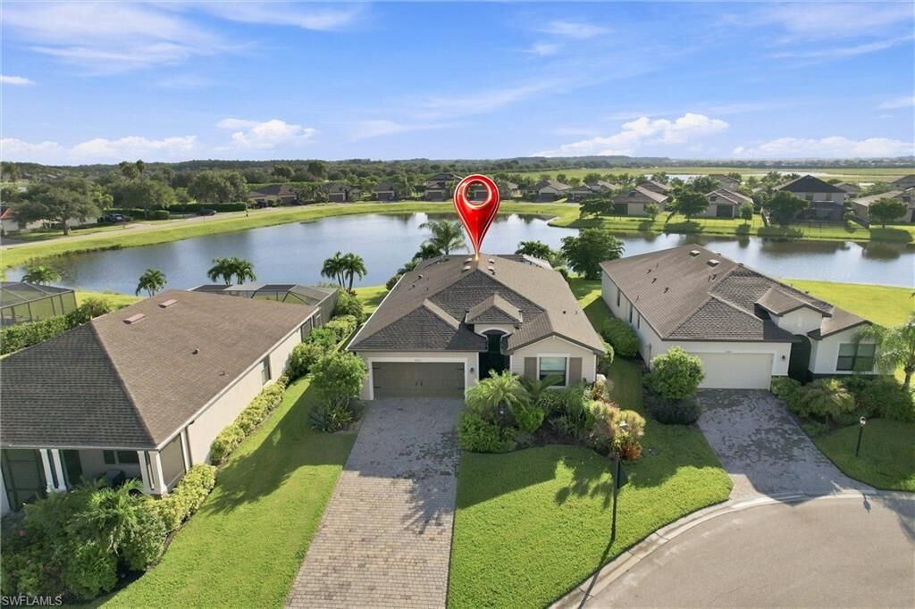 Property Photo: 3372 Brozas Ct FL 33905