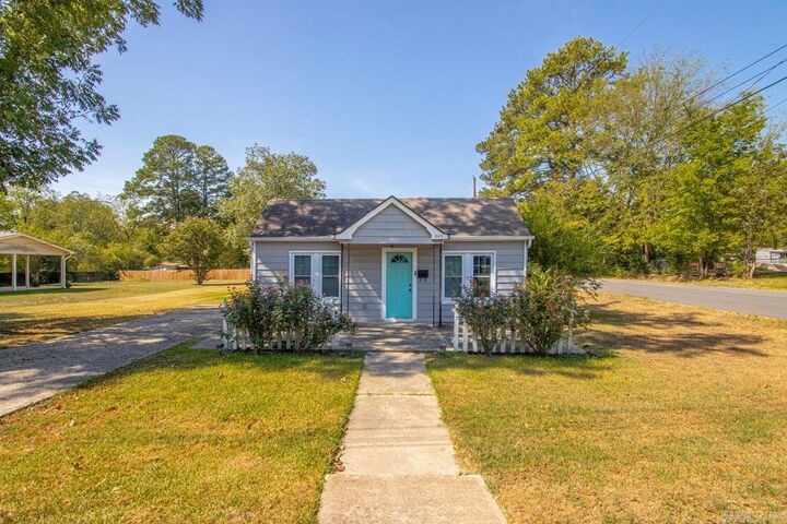Property Photo:  203 S Martin Street  AR 72015 