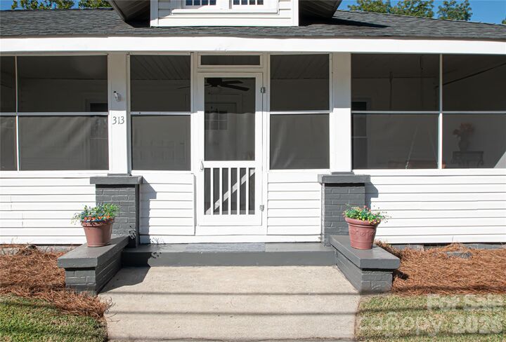 Property Photo: 313 N Elm Street NC 28103