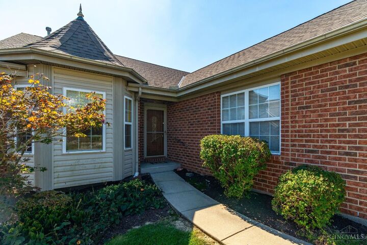 Property Photo: 3409 Kleeman Lake Court OH 45211