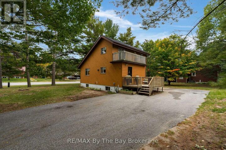 Property Photo:  9 Islandview Crescent  ON L9Z 2V6 