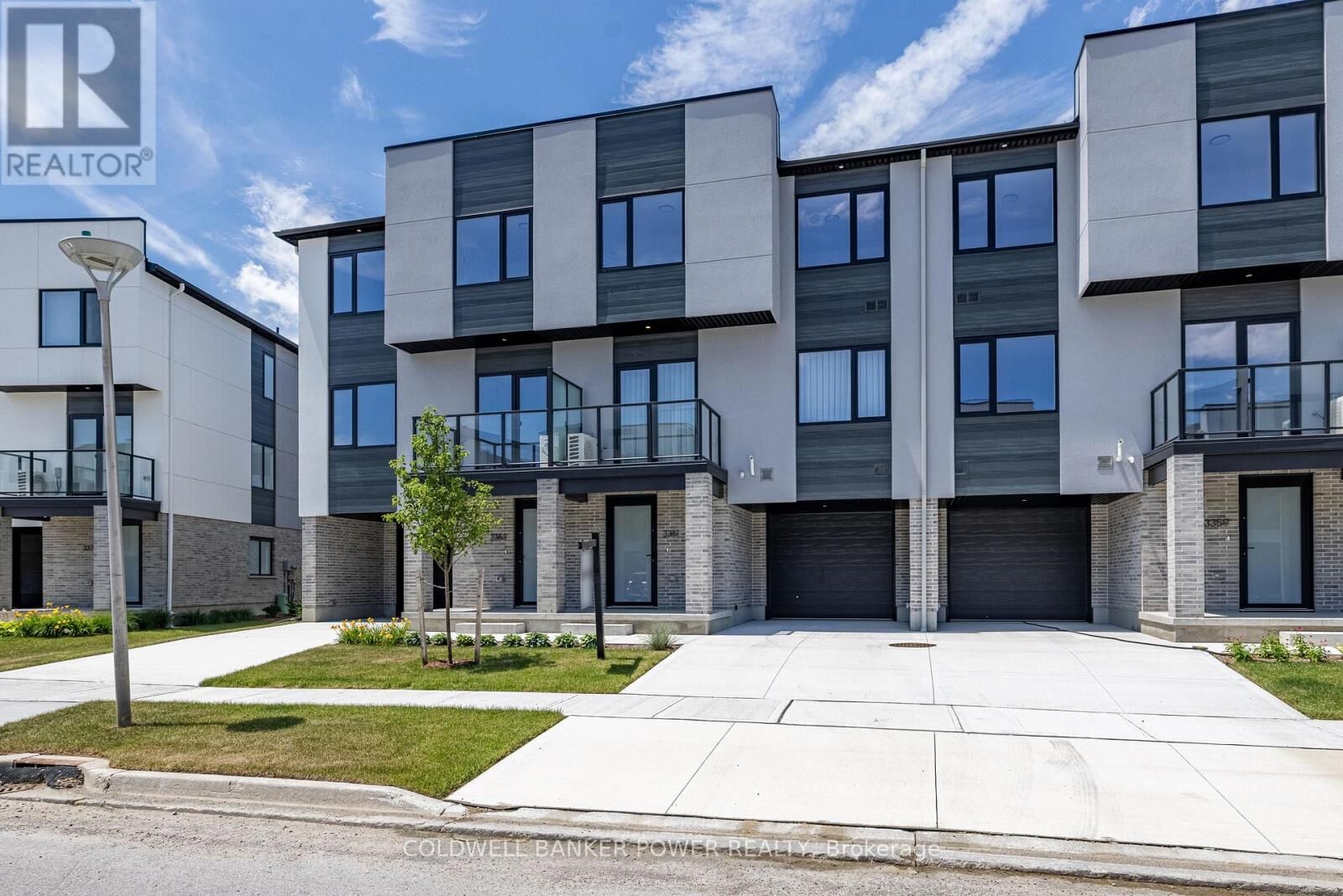 Photo de la propriété: 3361 David Milne Way 30 ON N6L 0B9
